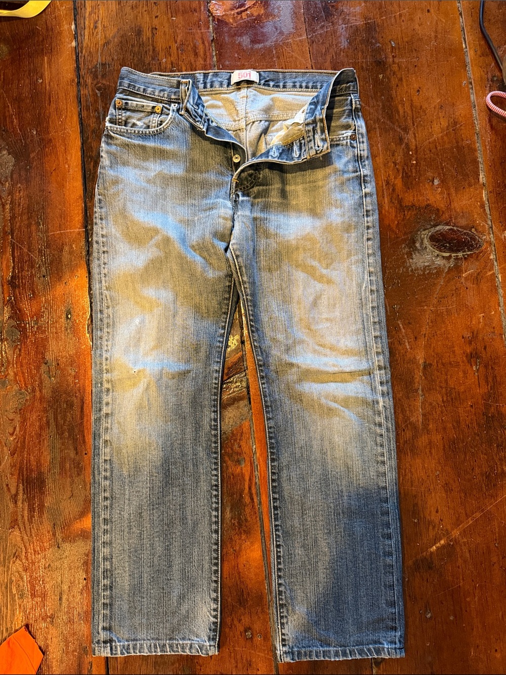 Levi's Straight Leg 501 Jeans in Light Blue Wash 30x32